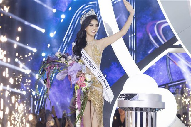 Người đẹp Nam Định đăng quang Miss Universe Vietnam 2024 - Ảnh 3.